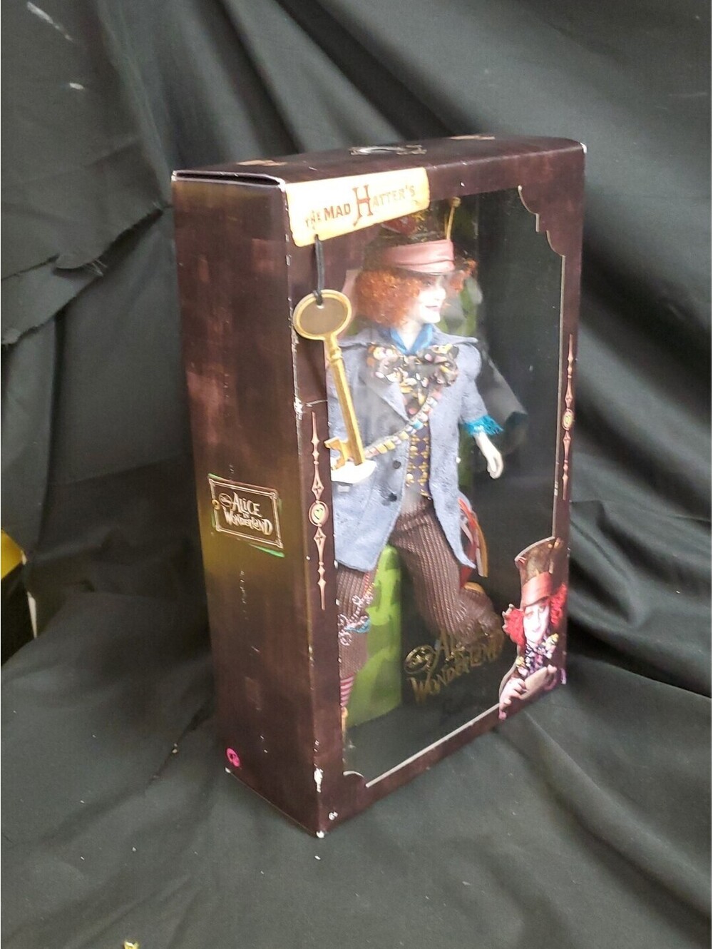 Barbie Disney Alice in Wonderland The Mad Hatter Doll 2009 Mattel T2104 EXCELLEN - Picture 8 of 10
